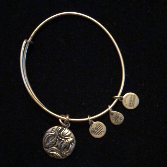 NWT Pisces charm gold tone ALEX and ANI bracelet - Picture 2 of 9